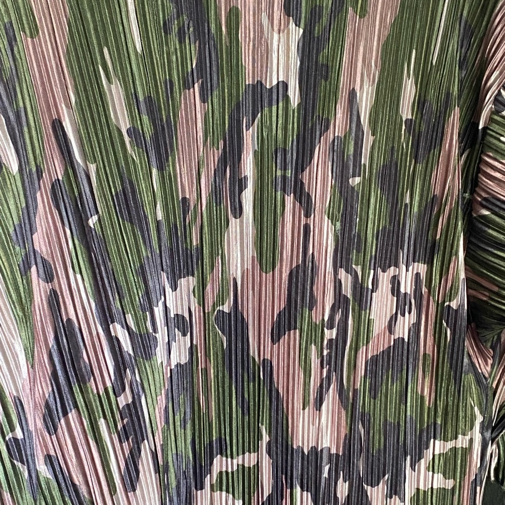 LLR Camo Shirley